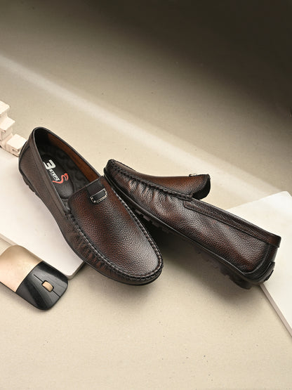 Men's Classic Pebbled Leather Driving Loafers in Brown and Black