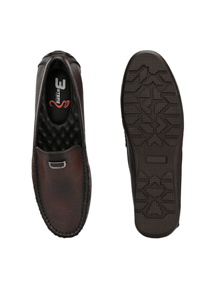 Men's Rich Brown Pebbled Leather Driving Loafers with Metal Accent